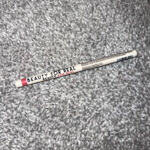 New Beauty For Real Universal Cool Pink D-Fine Lip Liner Pencil